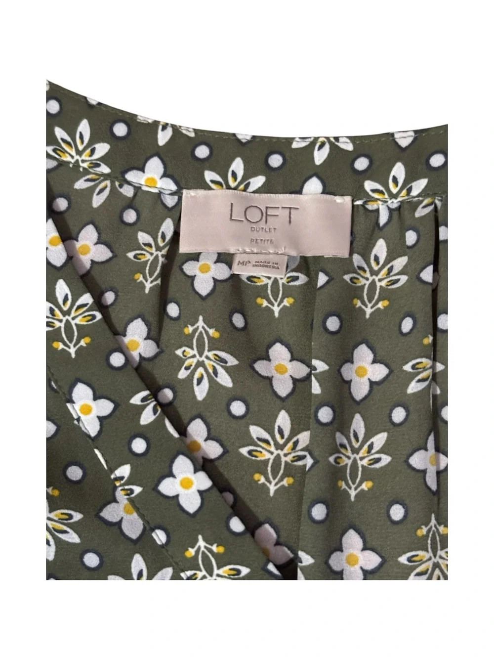 LOFT Green Printed Split-Neck Flutter Sleeve Blouse - Picture 3 of 4